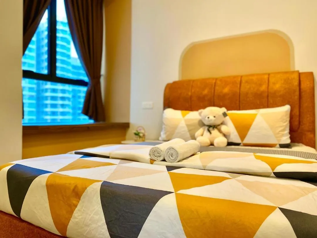 Amberside Danga Bay Sea View 3R3B 10Pax Daire Johor Bahru