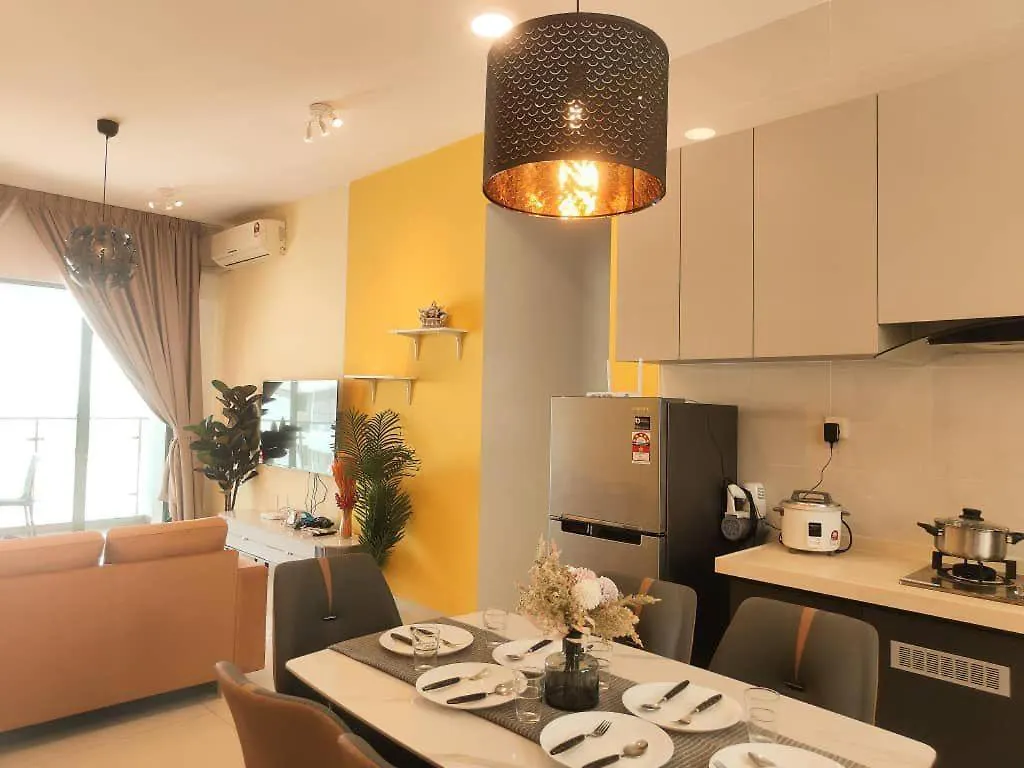 Amberside Danga Bay Sea View 3R3B 10Pax Daire Johor Bahru