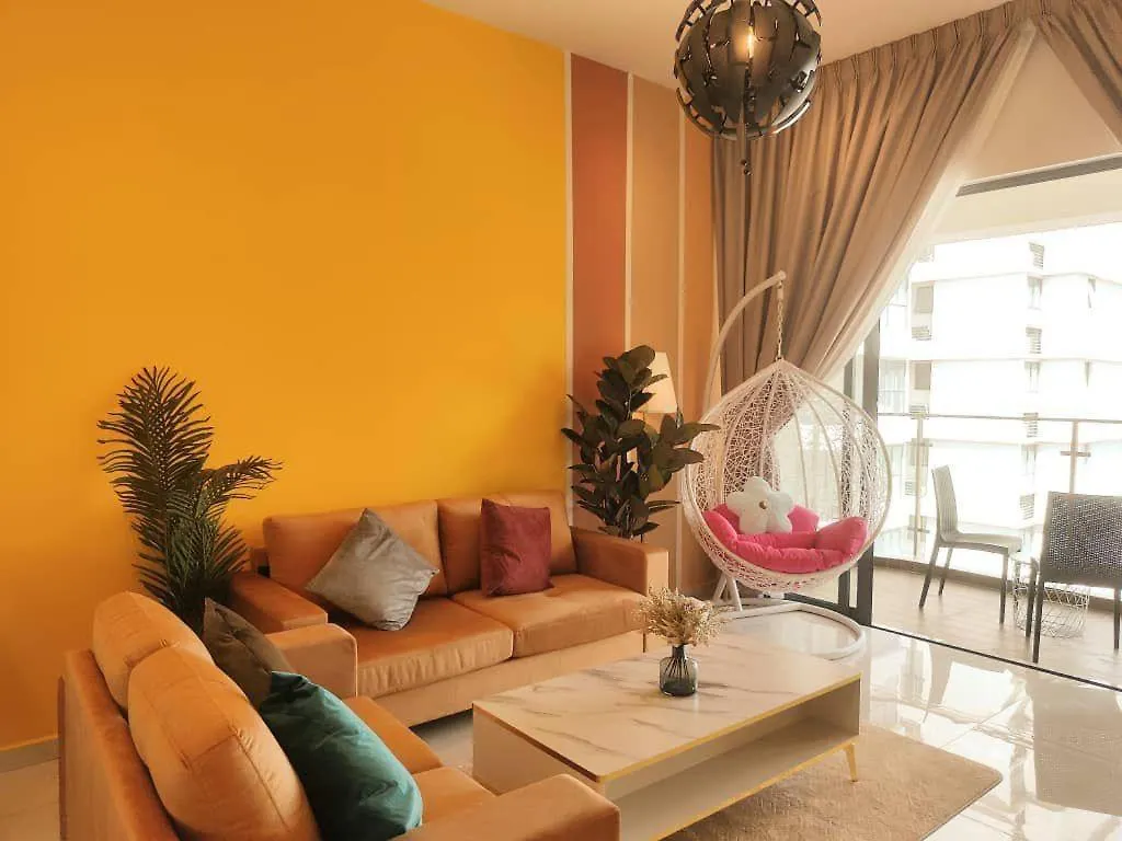 Amberside Danga Bay Sea View 3R3B 10Pax Daire Johor Bahru Malezya
