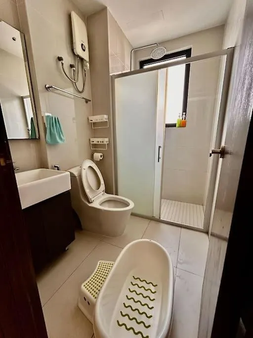 Amberside Danga Bay Sea View 3R3B 10Pax Apartment Johor Bahru