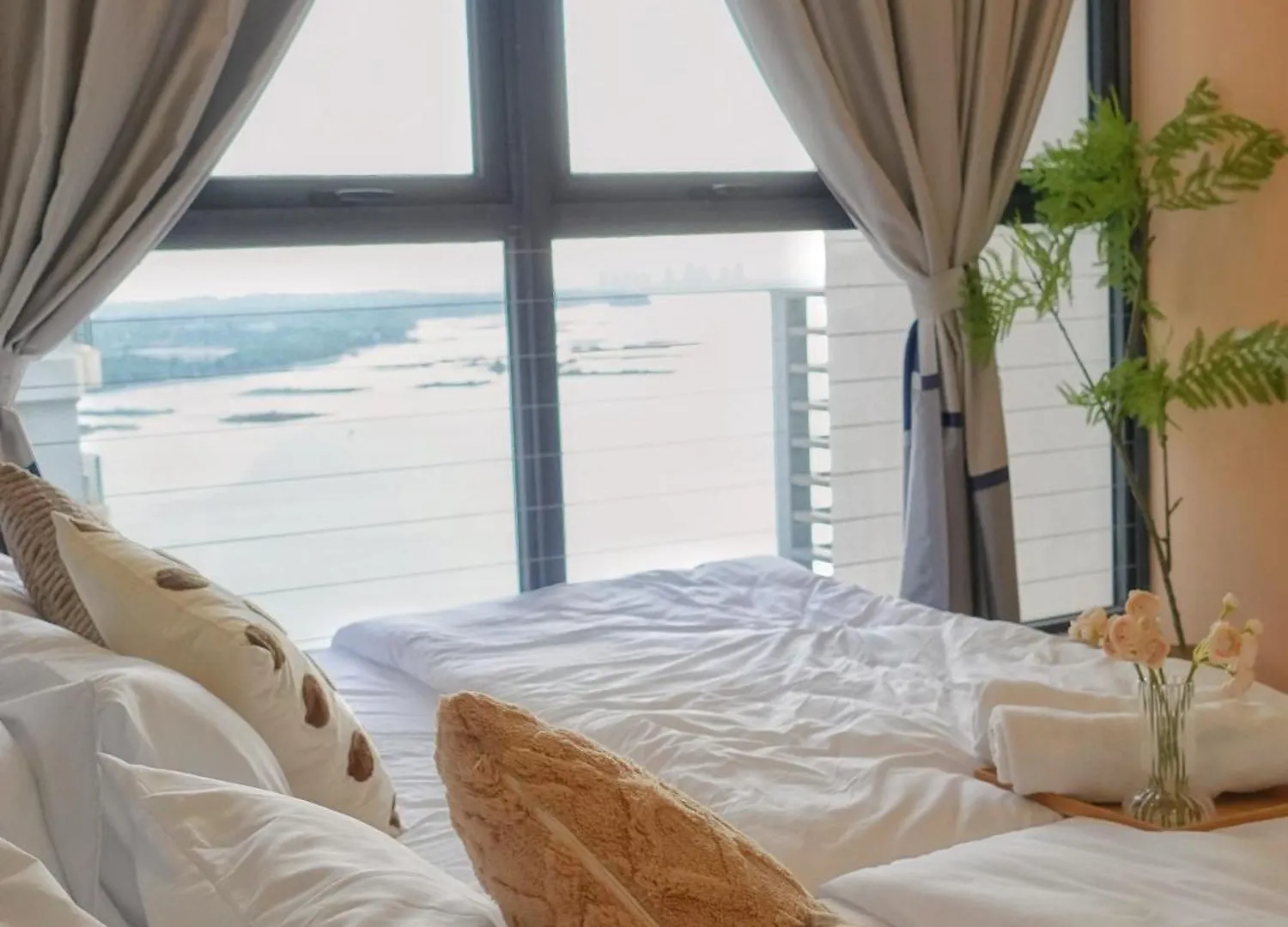 Amberside Danga Bay Sea View 3R3B 10Pax Apartment Johor Bahru
