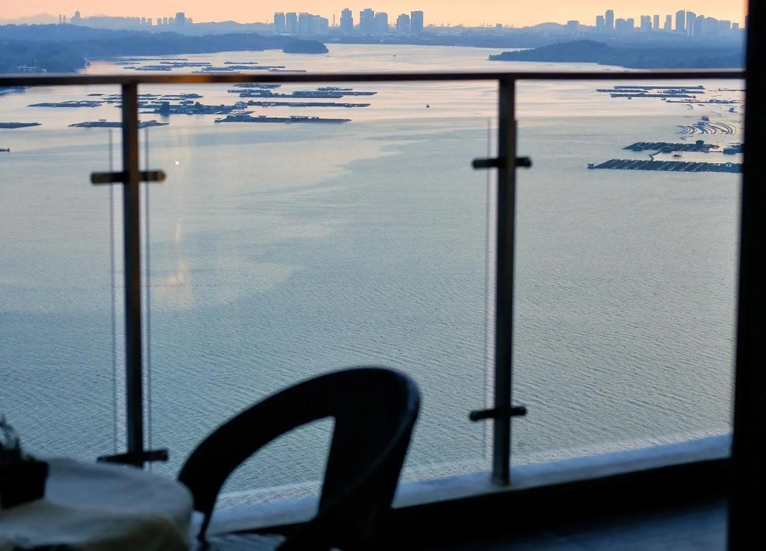 Amberside Danga Bay Sea View 3R3B 10Pax Apartment Johor Bahru Malaysia
